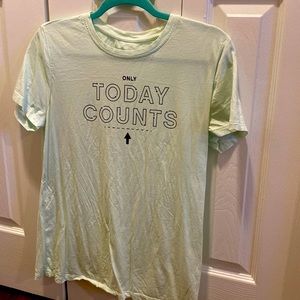 Reebok size M tshirt gym t- shirt , casual, light green color